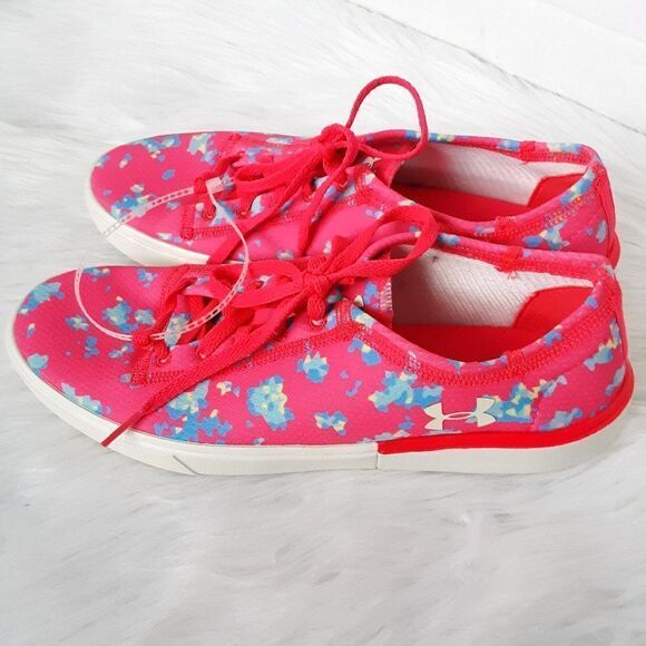 Under Armour Big Girl Sneakers Size 6.5 Youth - Picture 2 of 9